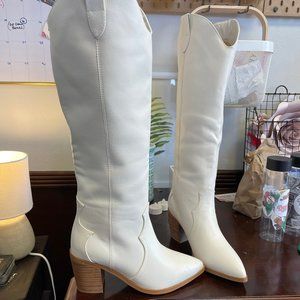 BILINI WHITE BOOTS